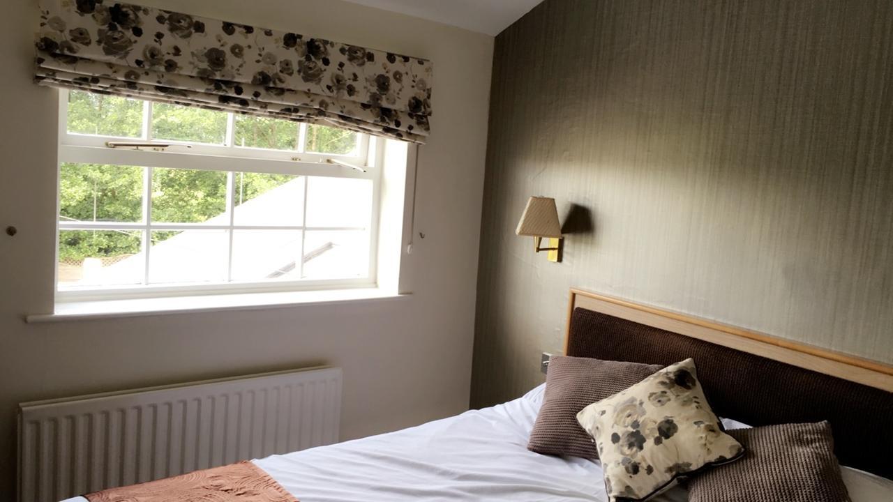 The Old Mill Hotel Alsager Luaran gambar